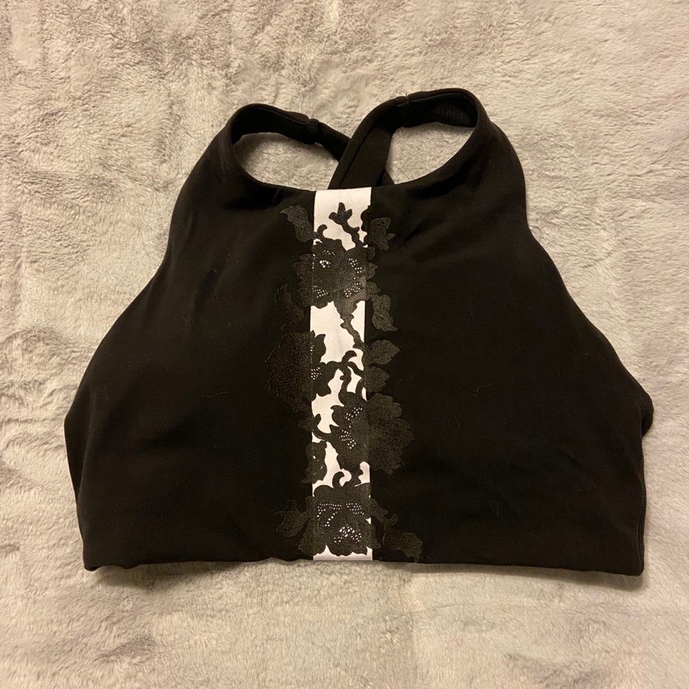 Athleta sports bra - size small
